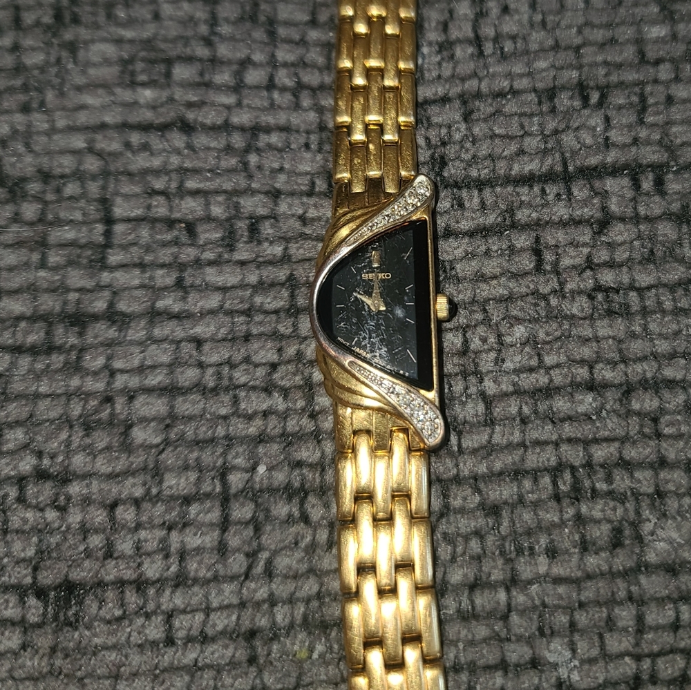 Womens Seiko Watch With Diamonds